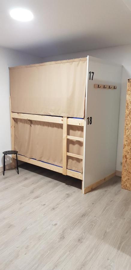 סנטיאגו דה קומפוסטלה Albergue Santos מראה חיצוני תמונה